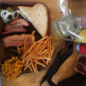 Sandwich - Pulled Pork Sandwich