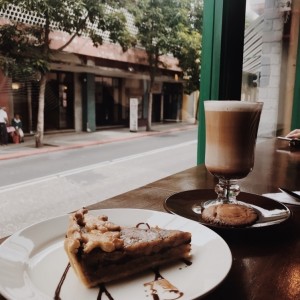 pie de rellenito de platano y mocachino