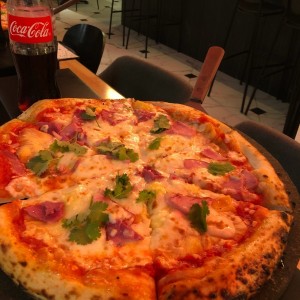 pizza Hawaii 4 ingredientes