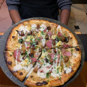 pizza cochinito maple