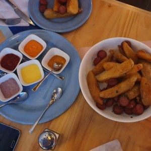 Salchipapas