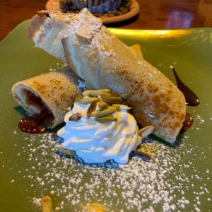 Crepa dulce de leche y mora
