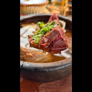 Caldo de res