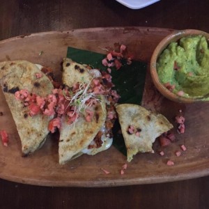 Tortillas con - Chorizo y Queso