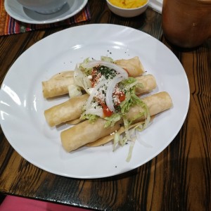 Tardes Típicas - Porción de tacos