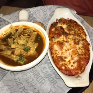 2 de 4: Sopa + Pasta de Pollo
