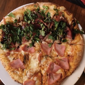 Ahumada y Arugula y Prosciutto