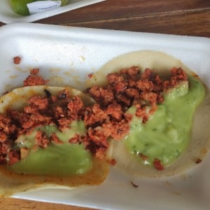 tacos de chorizo