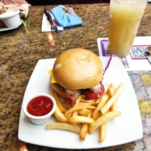 hamburguesa de queso y tocino 