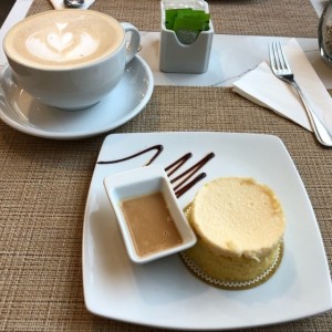 pastel de queso y elote