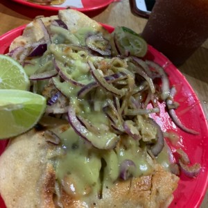 Tres gringas al Pastor