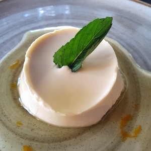 Panacotta con salsa de Limoncello