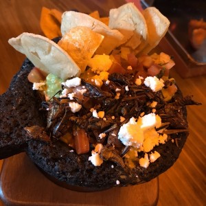 guacamol con chapulines