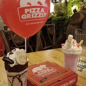 Shake Oreo and pizza 
