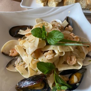 Pasta con Mejillones