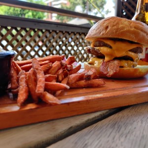 Holy Burgers - Holy Burger