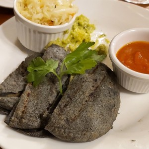 Tortillas con.... - Con queso chancol