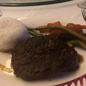 Platos Fuertes - Lomito