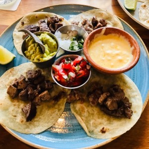 Tacos de Lomito