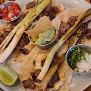 Tacos de Lomito