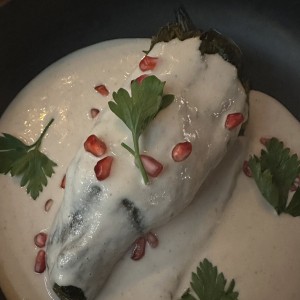 Chiles en nogada