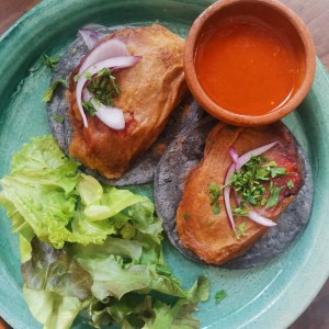 Aji relleno de tortilla