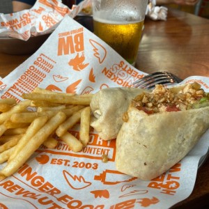 wrap de pollo con salsa de sesamo