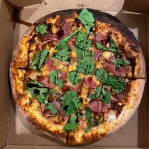 Prosciutto y Arugula 