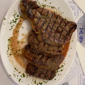 All you can eat delmonico, puyazo, lomito