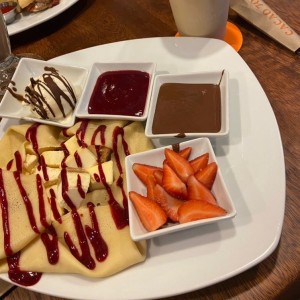 Cheesecake & Stawberry Crepe