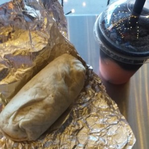 Burrito y patacones