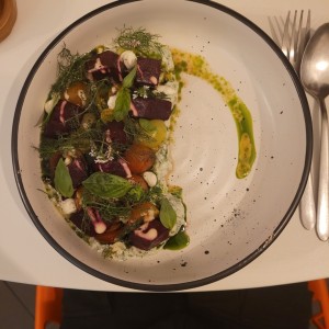 ensalada de remolacha y tomates