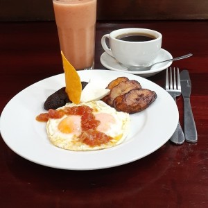 desayuno Chapin
Q28