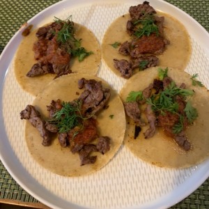 tacos de lomito