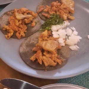 tacos al pastor.