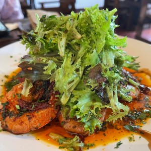 camarones al ajillo y pimiento asado