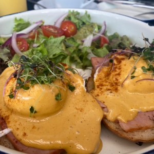 Huevos benedictinos 