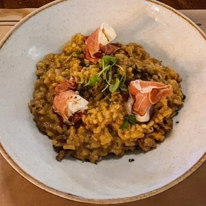 rissotto de Hongos y Jamón Serrano 