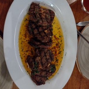 Lomito al ajillo 