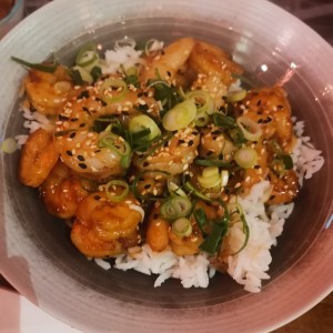 Camarones con salsa teriyaki