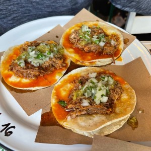 Tavos de Birria 
