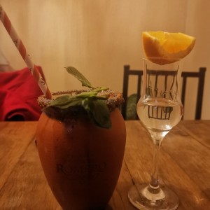 Cantarito y mezcal