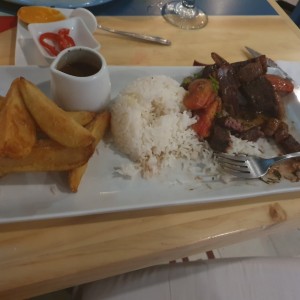 un buen lomo saltado