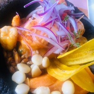 Ceviche de piedra caliente!