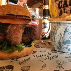 OTRAS ESPECIALIDADES - Hamburguesa El Carnicero
