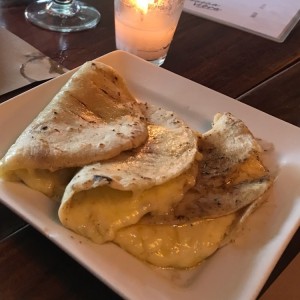 Tortillas con Queso Chancol