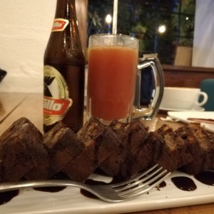 Pan de Banano y michelada