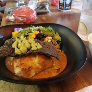Filete de pescado con palta