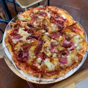 Pizza Toscana
