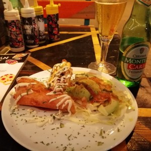 Chimichanga de carnitas. 
